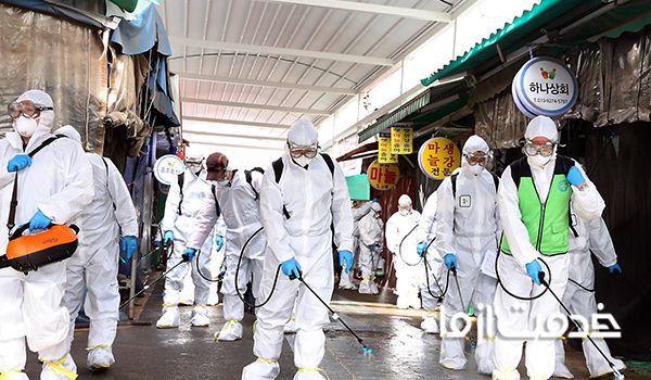 عمر ویروس کرونا روی سطوح مختلف و هوا چقدر است؟ 