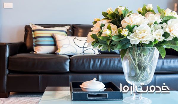 تزیین گلدان شیشه ای با گل مصنوعی