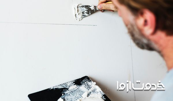 گچکاری نامناسب می تواند باعث پوسته شدن رنگ دیوار شود