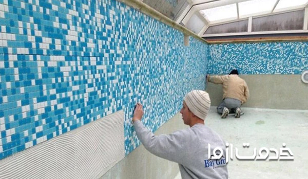 بهترین روش نصب کاشی استخر؛ استفاده از چسب