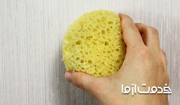 تمیز کردن اثر انگشت از سطح کاغذ دیواری
