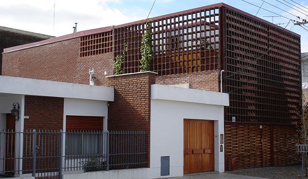 دیوار پشتیبان برای اجرای نمای سنگی