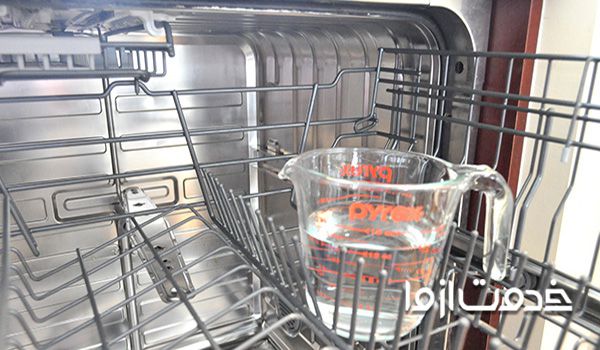 جرم گیری و تمیز کردن ماشین ظرفشویی با سرکه