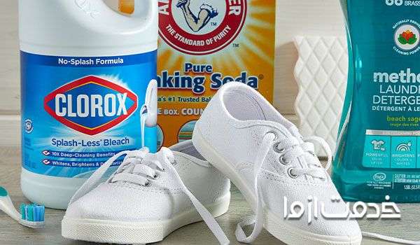 شستن کتانی سفید با مایع سفید کننده رقیق شده