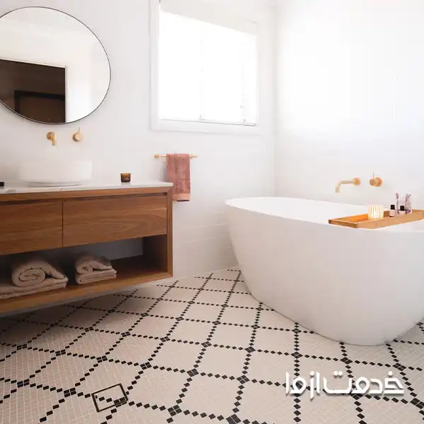 کاشی‌های مربعی با طرح‌های هندسی