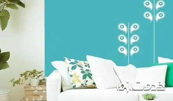 رنگ روغنی آبی روی دیوار