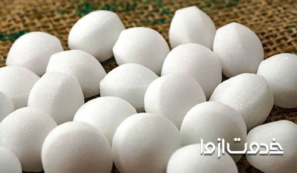 رفع بوی نفتالین