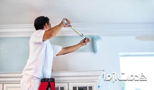 رنگ کردن دیوار با غلطک