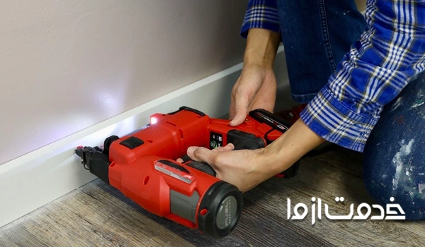 نصب قرنیز با میخ