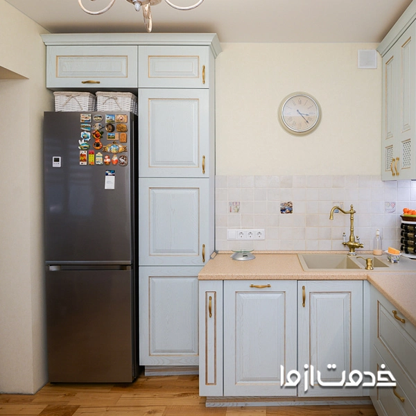 ویترین بغل یخچال