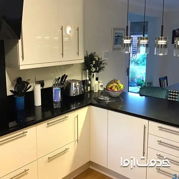 کابینت های گلاس ترکیب سفید و مشکی