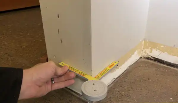 نحوه نصب قرنیز پی وی سی