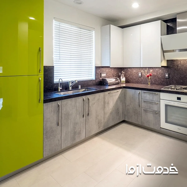 کابینت های گلاس قهوه ای و سبز 