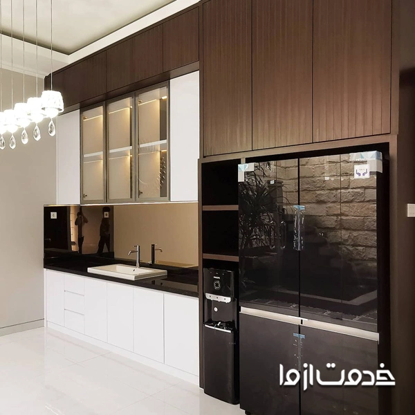 عکس طراحی کابینت آشپزخانه مدرن با چوب گردو