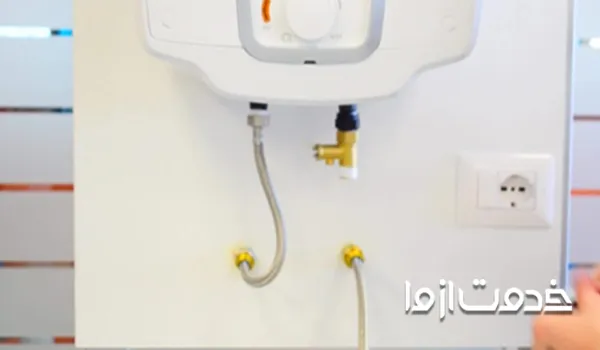 لوله کشی آب در نصب آبگرمکن جنرال، شعله طلایی و...