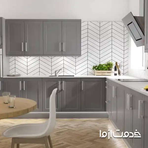 خاکستری مات انتخاب خاص برای رنگ کابینت آشپزخانه کوچک