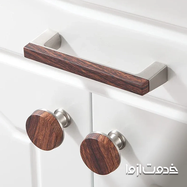 انتخاب دستگیره برای کابینت سفید قهوه‌ای