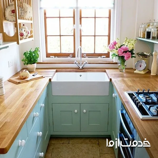 مدل کابینت آشپزخانه کوچک پنجره دار