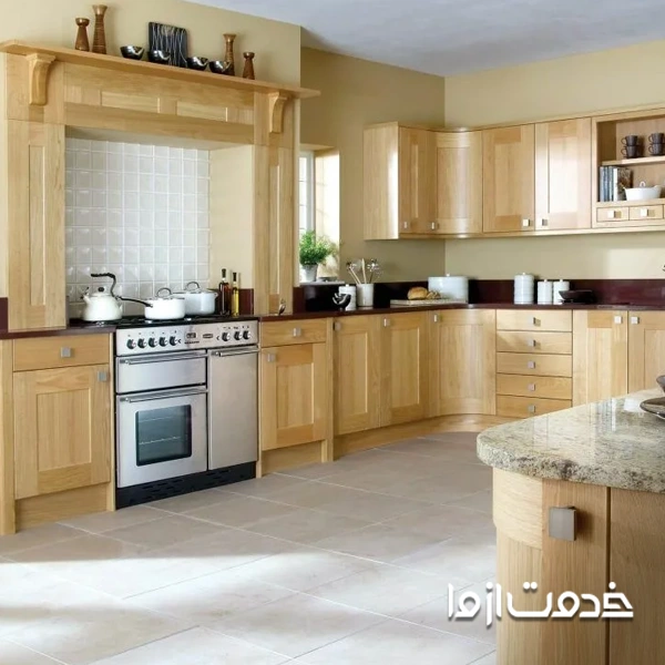 کابینت نئوکلاسیک با چوب رنگ روشن