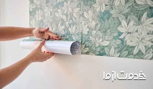 طریقه نصب کاغذ دیواری چسبی