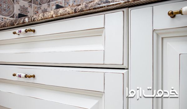 بازسازی کابینت قدیمی با پتینه کاری