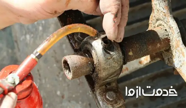 ریختن روغن در یاتاقان کولر آبی