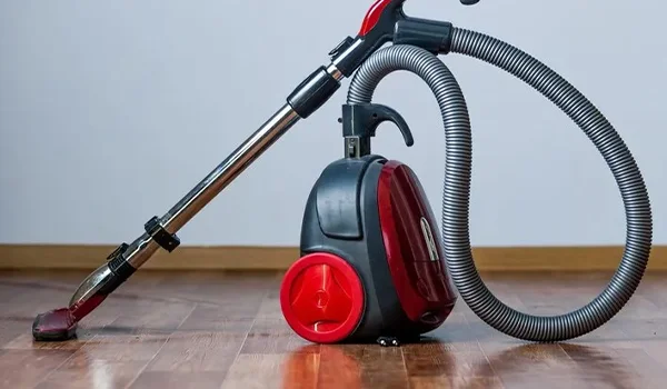 جاروبرقی معمولی