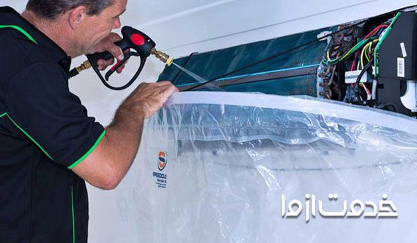 وسیله مخصوص شستن و سرویس پنل اسپیلت در منزل