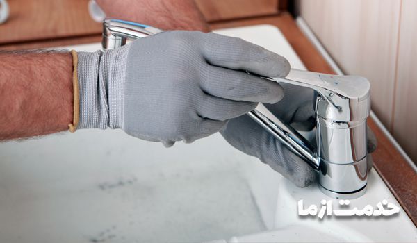 انجام مراحل تعویض شیر ظرفشویی اهرمی برای رفع مشکلات