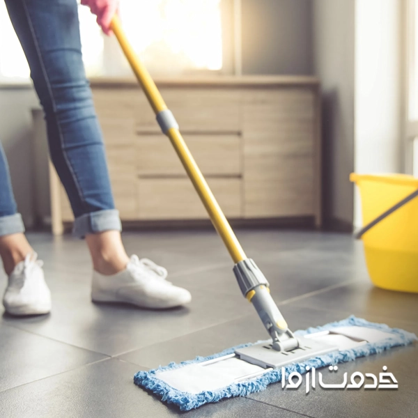 تمیز کردن سنگ کف خانه