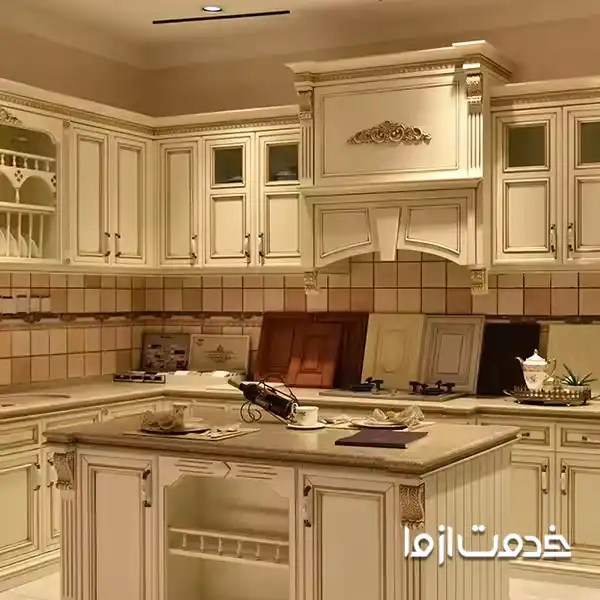 کابینت ممبران سفید و طلایی به سبک کلاسیک