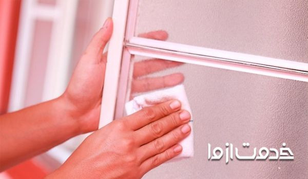 پاک کردن رنگ از روی شیشه