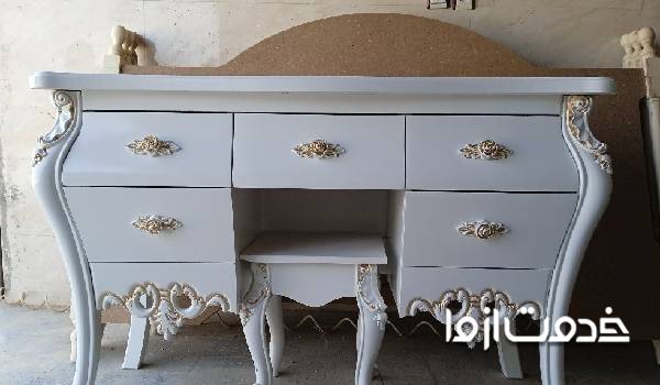 نمونه رنگ کاری میز چوبی در مشهد