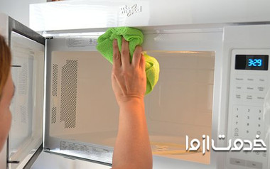  راه حل آسان برای از بین بردن بوی بد مایکروفر 