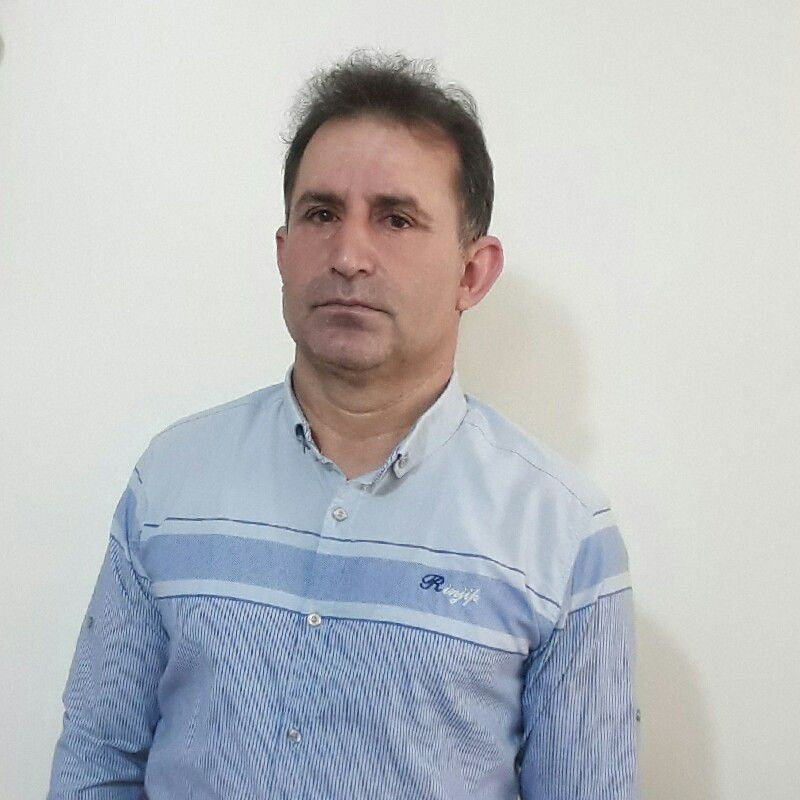 شاهپور قدمی