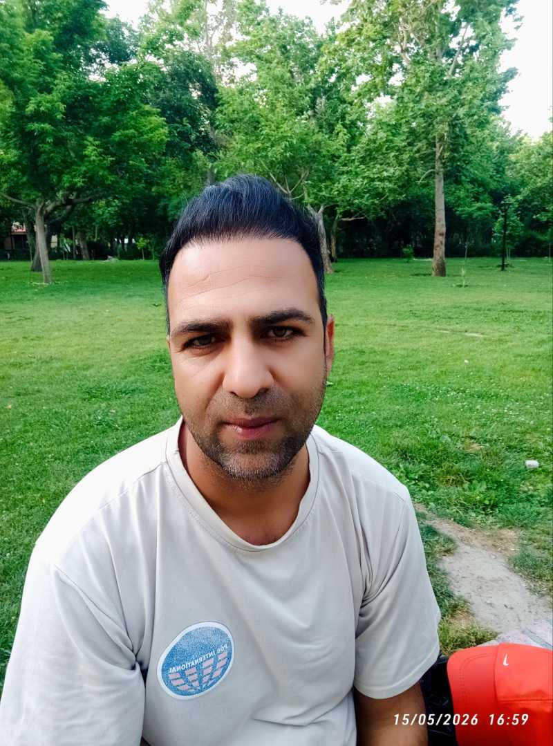 احمد گلزار