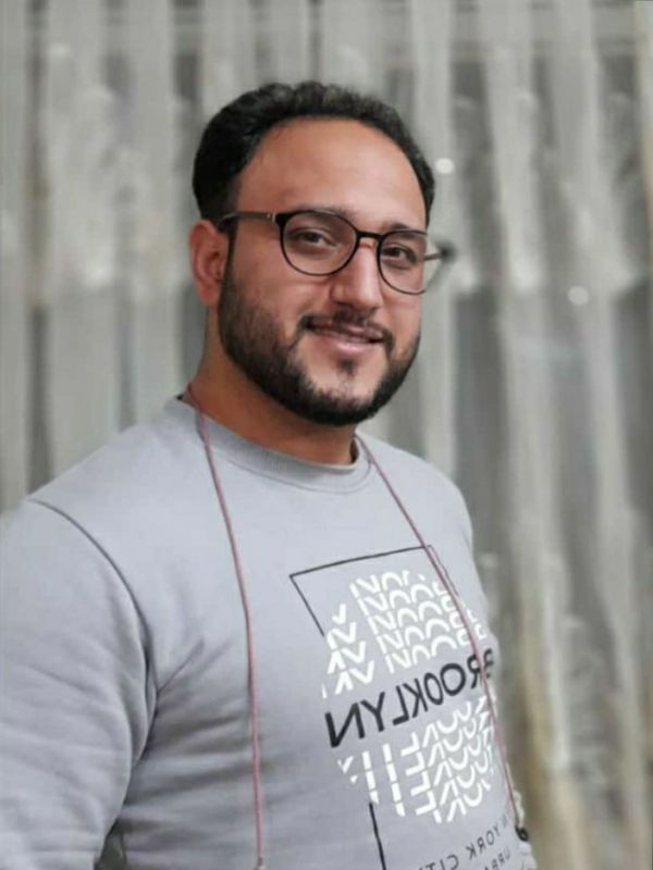 امید دبیری