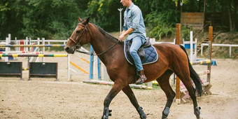 کلاس آموزش سوارکاری