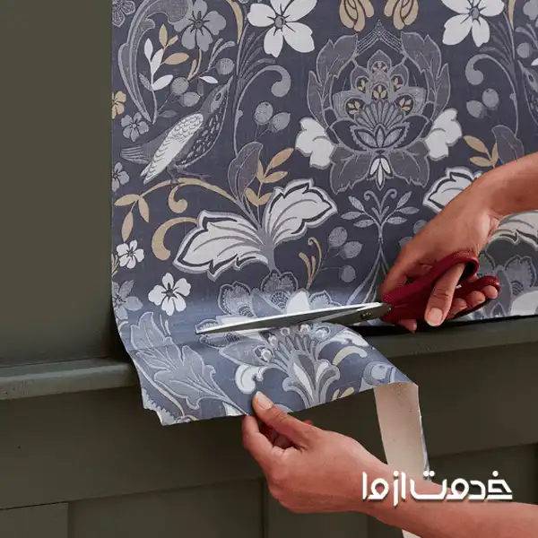 نصب کاغذ دیواری روی دیوار با رنگ روغن