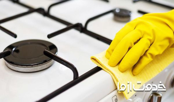 رفع علت روشن نماندن شعله اجاق گاز با تمیز کردن آن