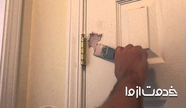 تعمیر درب چوبی در منزل