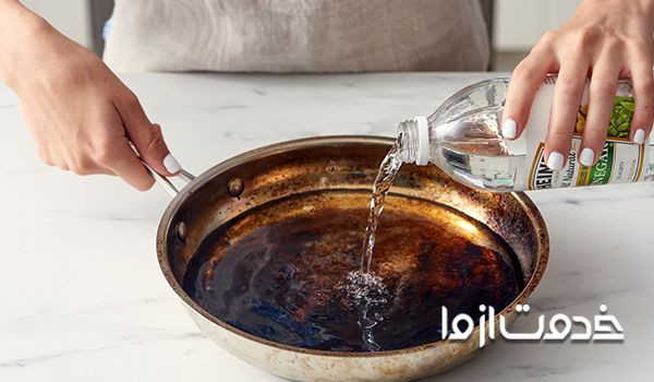 تمیز کردن پشت قابلمه سرامیکی
