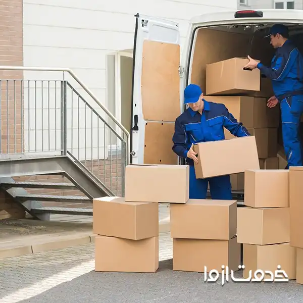 اسباب کاشی راحتتر با کارگر حمل بار