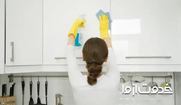 روشهای از بین بردن خش از کابینت های گلاس