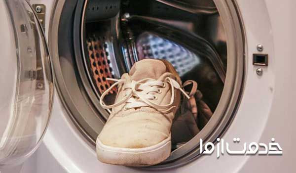 شستن کفش اسپرت در لباسشویی نحوه شستن کفش کتانی با دست